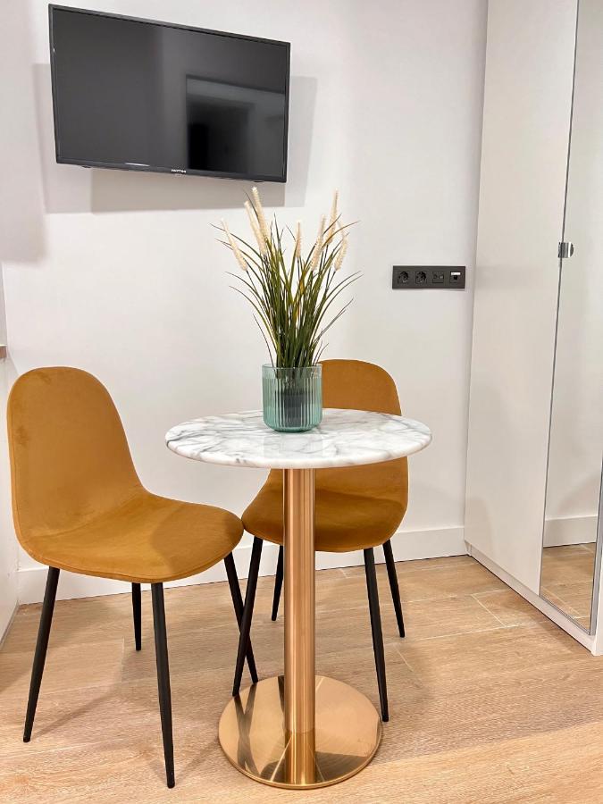 Crysoyle Apartment Barcelona Next To Camp Nou L'Hospitalet de Llobregat Exterior photo