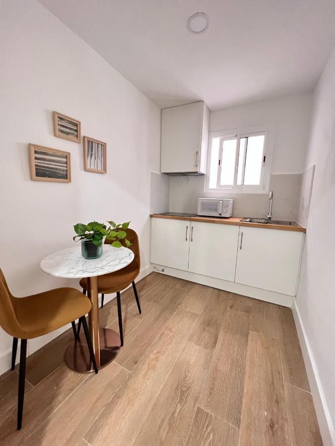 Crysoyle Apartment Barcelona Next To Camp Nou L'Hospitalet de Llobregat Exterior photo